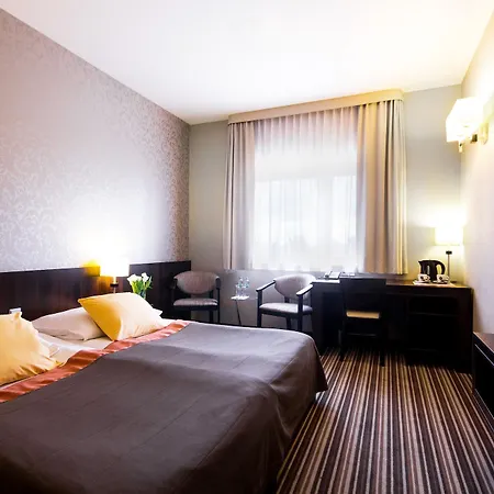 弗罗茨瓦夫钻石百乐酒店