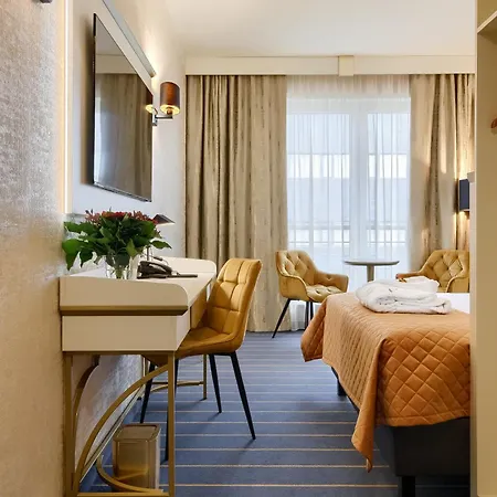 Park Diament 4*