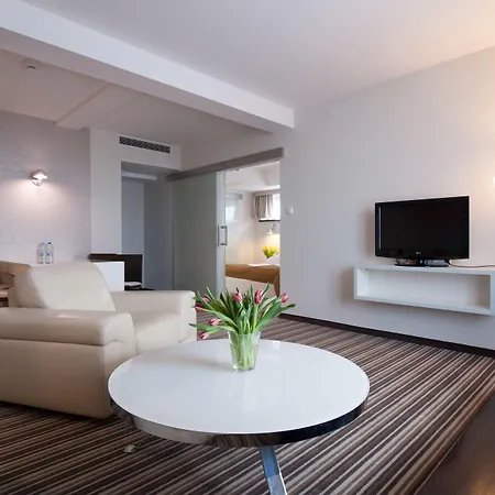 パーク ディアメント ブロツワフ ヴロツワフ