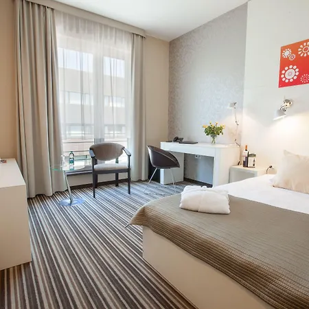 パーク ディアメント ブロツワフ 4* ヴロツワフ