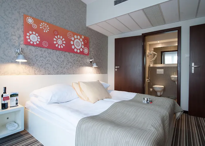 弗罗茨瓦夫钻石百乐酒店 酒店 4*