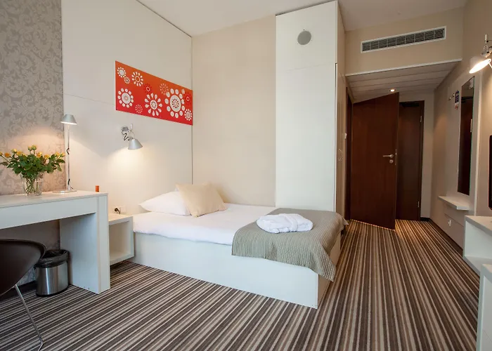 弗罗茨瓦夫钻石百乐酒店 酒店 4*